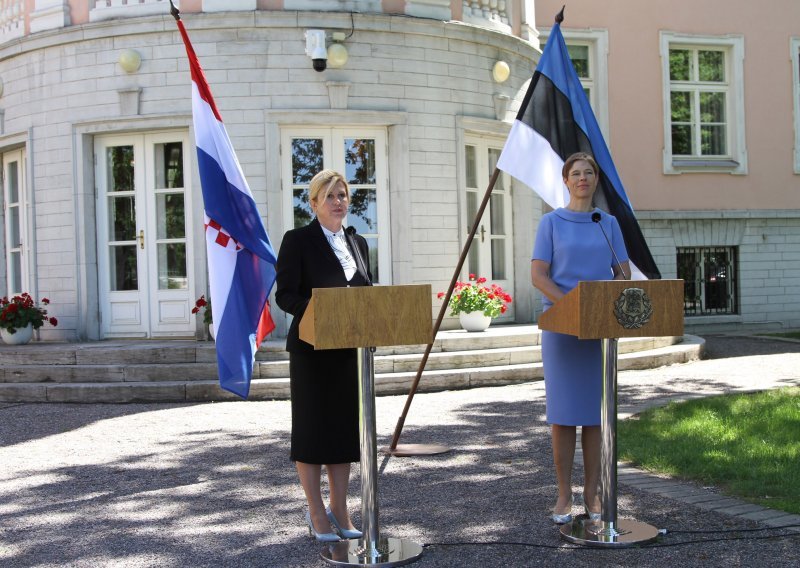 Grabar-Kitarović se susrela s predsjednicima estonske vlade i parlamenta