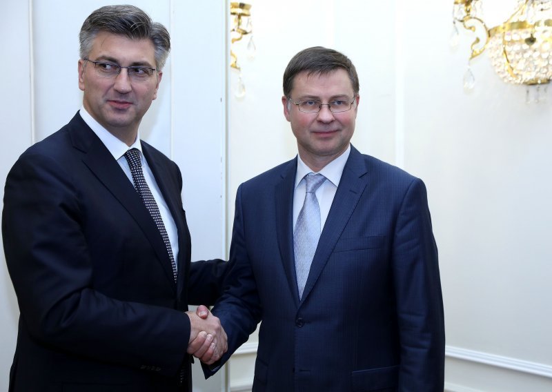 Plenković s Dombrovskisom o ulasku u eurozonu; sutra ima gust raspored u Bruxellesu