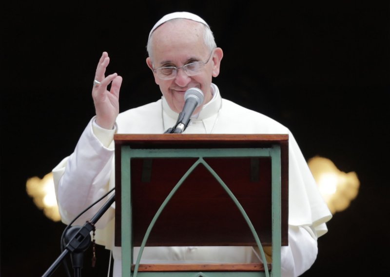 Papa Franjo osudio bombaški napad na libijski migrantski centar