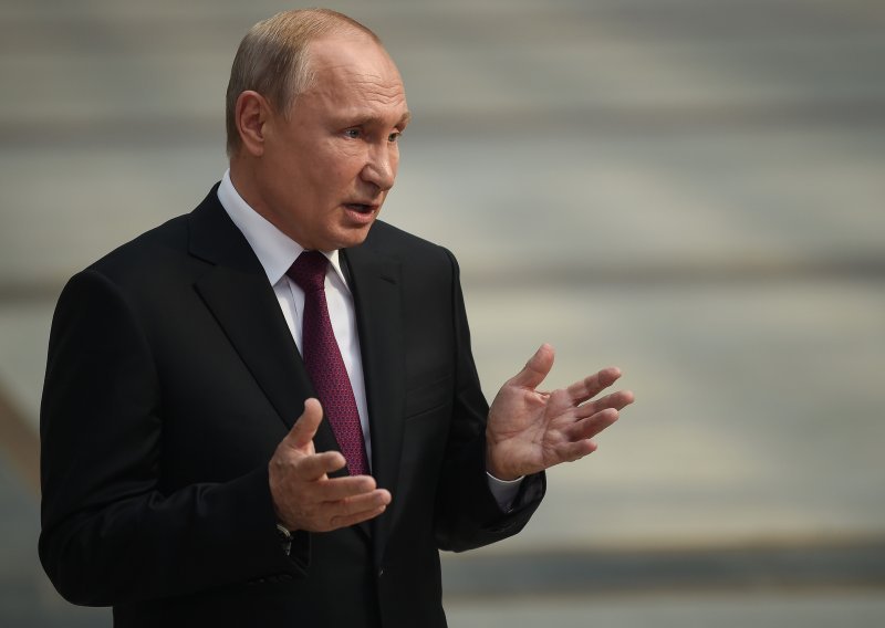 Putin: Nema opasnosti nakon eksplozije u ruskoj raketnoj bazi