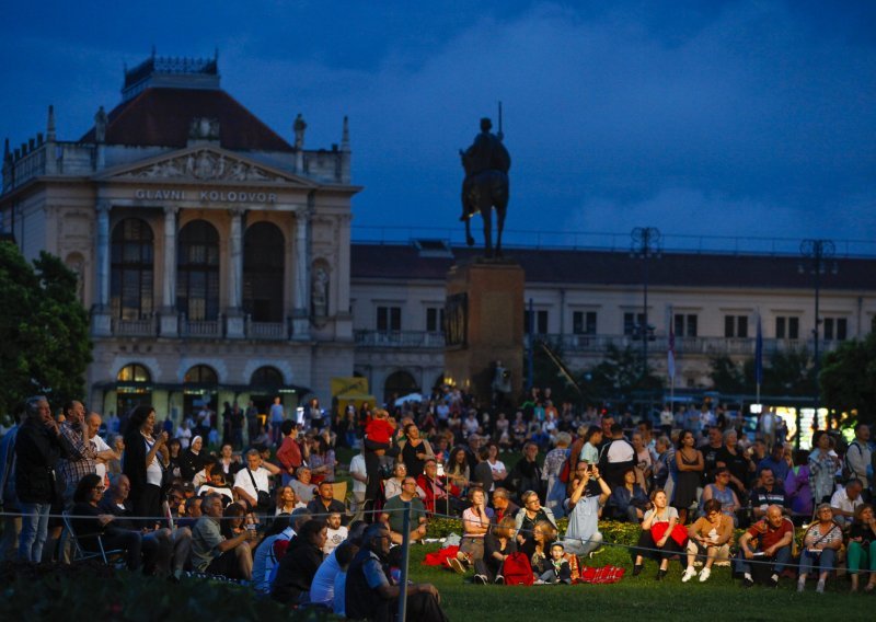 Novi koncerti na otvorenom: Tamburaški orkestar HRT-a i Los Caballerosi oduševili sve