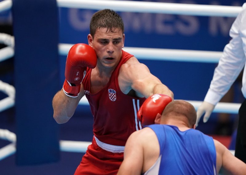 Rus svladao Filipija, Hrvatskoj dvije boksačke bronce  u Minsku