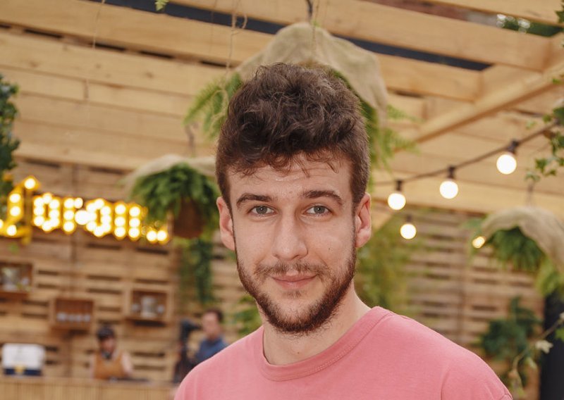 Velika tuga: Mentoru iz 'Plesa sa zvijezdama' u požaru u Domu za starije u Tuzli preminuo djed