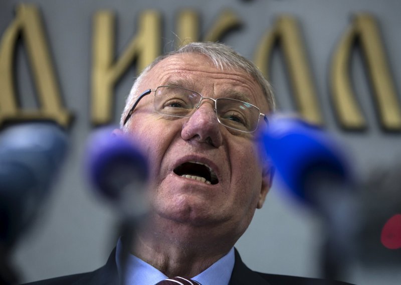 Vojislav Šešelj hitno operiran: 'Dobro sam, odmah su me poslali kući'