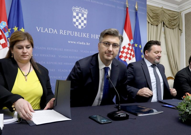 Kuha se rekonstrukcija Vlade: Pitali smo stručnjake hoće li Plenković provesti 'face lifting' ili težu operaciju