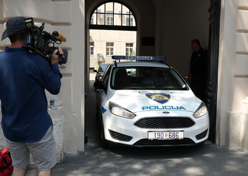 Određen istražni zatvor petnaestorici koju se tereti za krijumčarenje 15 tona marihuane