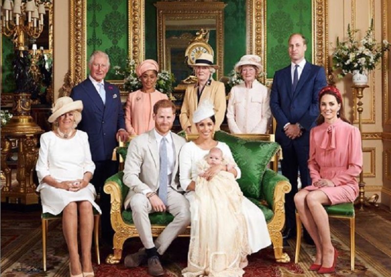 Kraljevske krstitke: Maleni Archie primio je prvi sakrament, a roditelji Meghan Markle i princ Harry ne kriju ponos