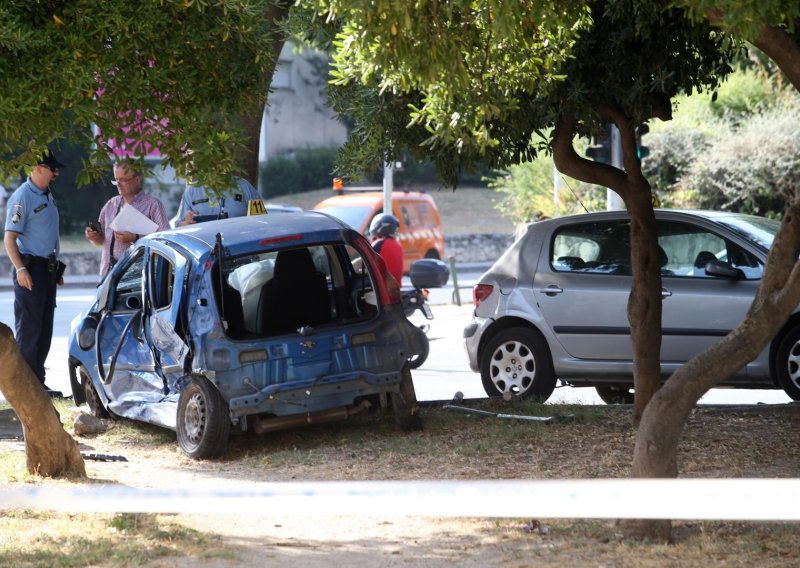 U teškoj prometnoj nesreći u Splitu poginula pješakinja