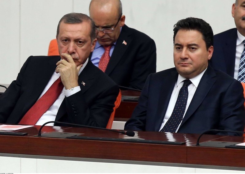 Erdogan doživio još jedan poraz, napustio ga je zamjenik koji osniva konkurentsku stranku