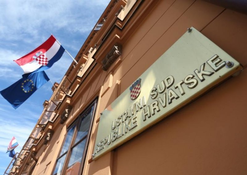 Ustavni sud presudio 'revolving-door' službenicima