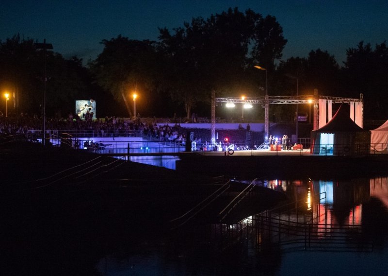 Ljetna pozornica Bundek otvorena operetom Šišmiš