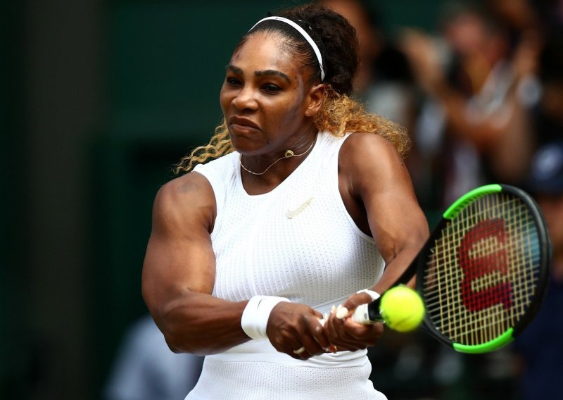 Nestala za 60 minuta; Serena Williams 'pomela' Čehinju, a u finalu će se suočiti s Rumunjkom