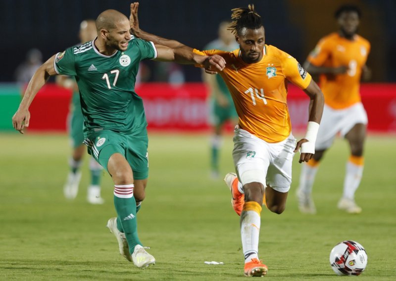 Alžir nakon drame penala izbacio 'slonove' i izborio polufinale kontinentalnog prvenstva