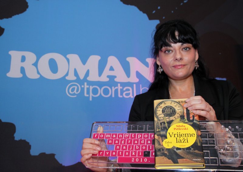 Sibila Petlevski osvojila književnu nagradu tportala