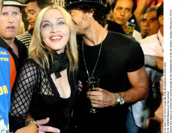 Madonna bacila oko na Gerarda Butlera