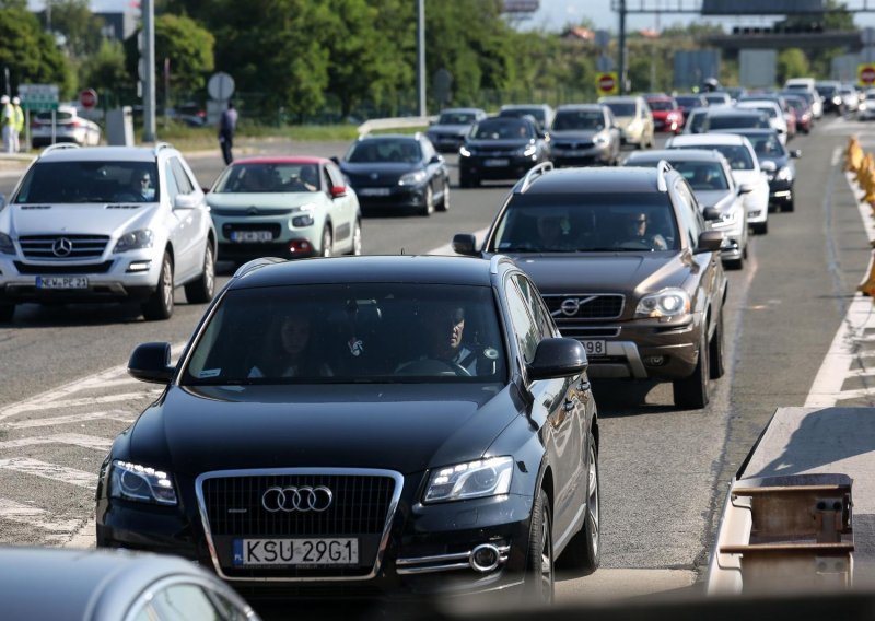 I dalje pojačan promet na autocestama, pogledajte gdje su kilometarske kolone