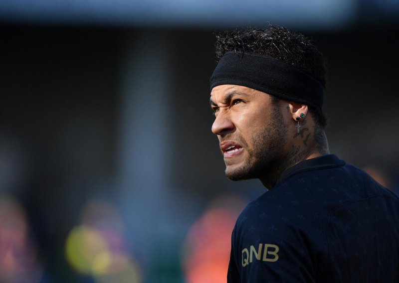 Neymar izvan forme, a u PSG-u ne znaju hoće li ga prodati ili ne
