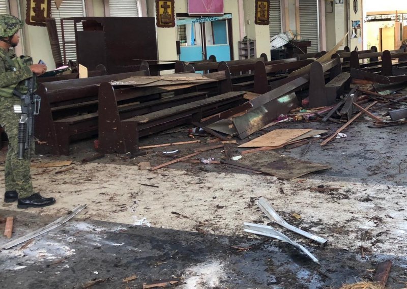 Indonezijski bračni par kriv za bombaški napad u katedrali na Filipinima