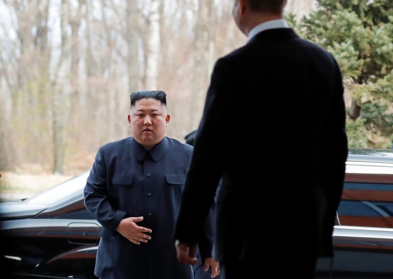 Dok se svi pitaju gdje je Kim Jong-un, u sjevernokorejskom ljetovalištu navodno viđen njegov vlak