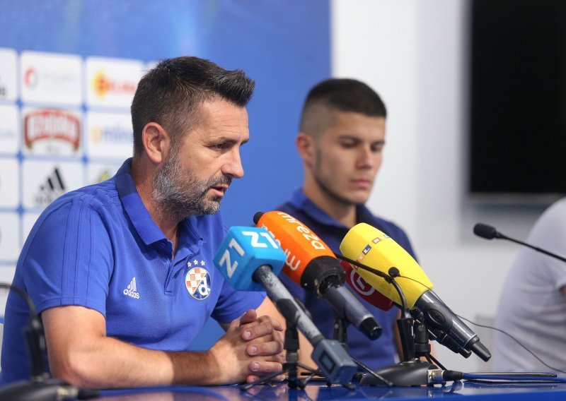 Trener Dinama Nenad Bjelica ima slatke brige, ali utakmica će se igrati u tužnom okruženju