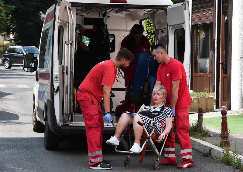 Eksplozija u gradskom autobusu na Dedinju, petero ozlijeđenih