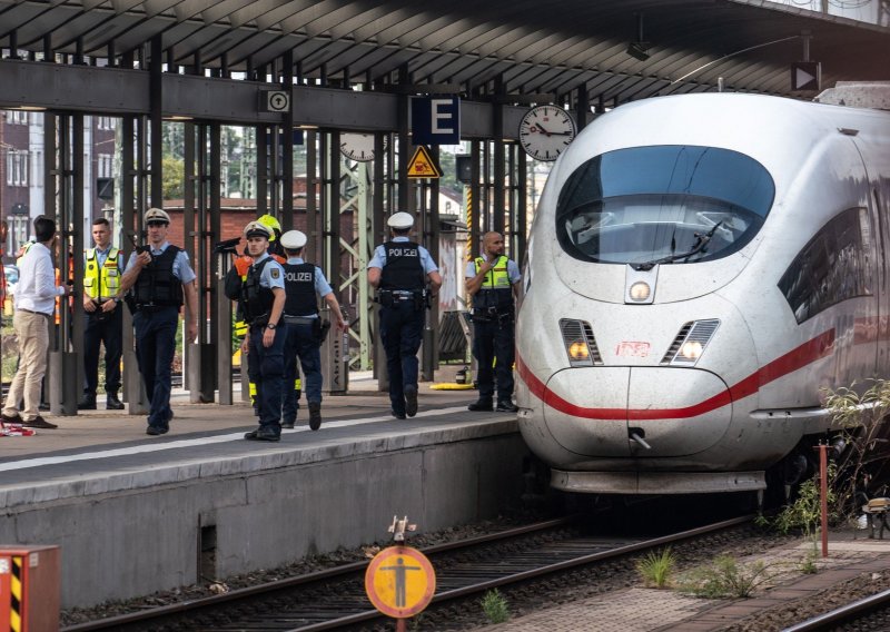 Eritrejac koji je pod vlak bacio dječaka u Frankfurtu tražen je u Švicarskoj