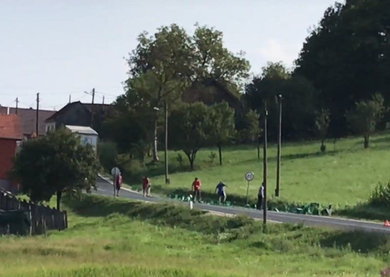 Na cesti između Koprivnice i Križevaca doslovno teklo pivo