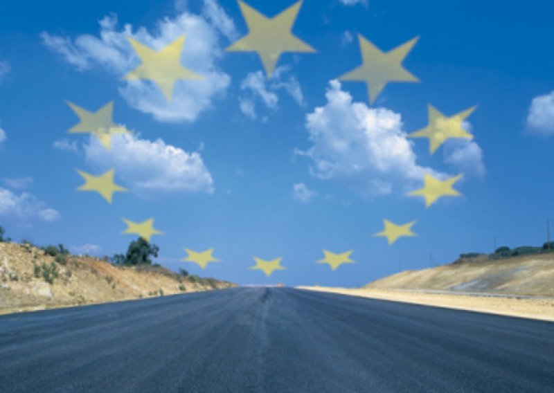 Standard & Poor's smanjio kreditni rejting EU-a