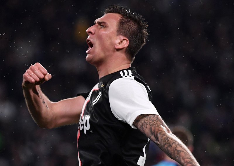 Mario Mandžukić pristaje biti dio strašne trampe; hrvatski napadač pred zadnjim velikim transferom karijere