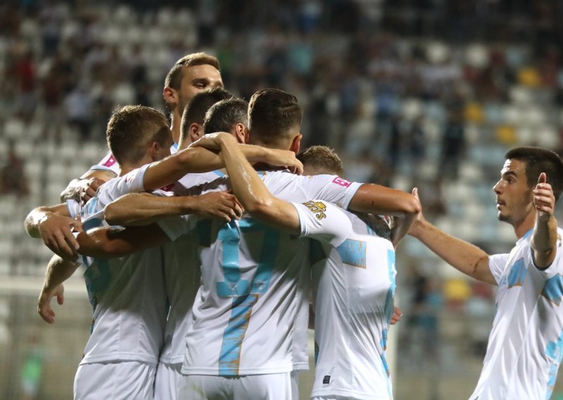 Rijeka ostala na savršenom učinku i prati Dinamo; na Rujevici briljirao Antonio Čolak