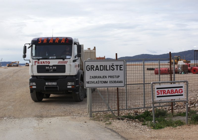 Zbog nove žalbe Strabaga opet se odgađa početak gradnje pristupnih cesta za Pelješki most