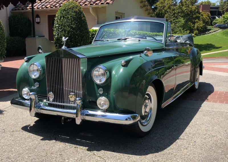 Rolls-Royce iz 1960. koji je pripadao Elizabeth Taylor prodan za pola milijuna dolara