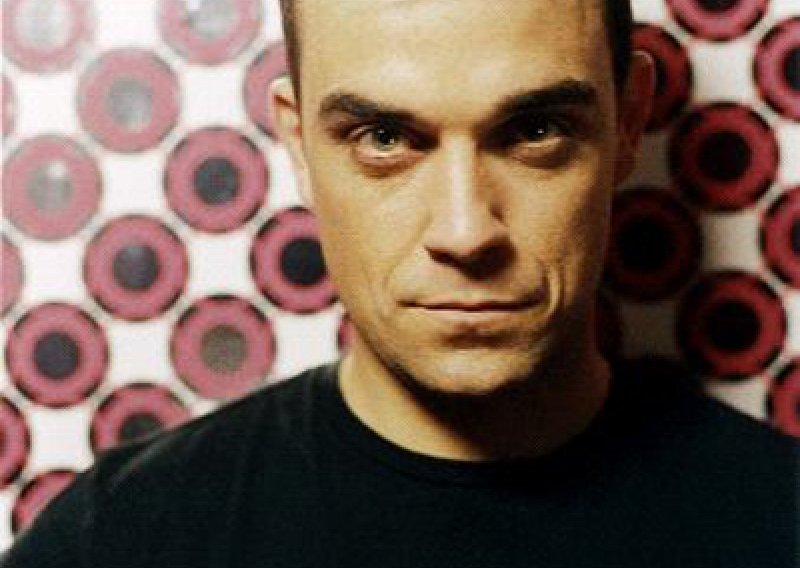 Robbie Williams: 'Travu motam jednom rukom'