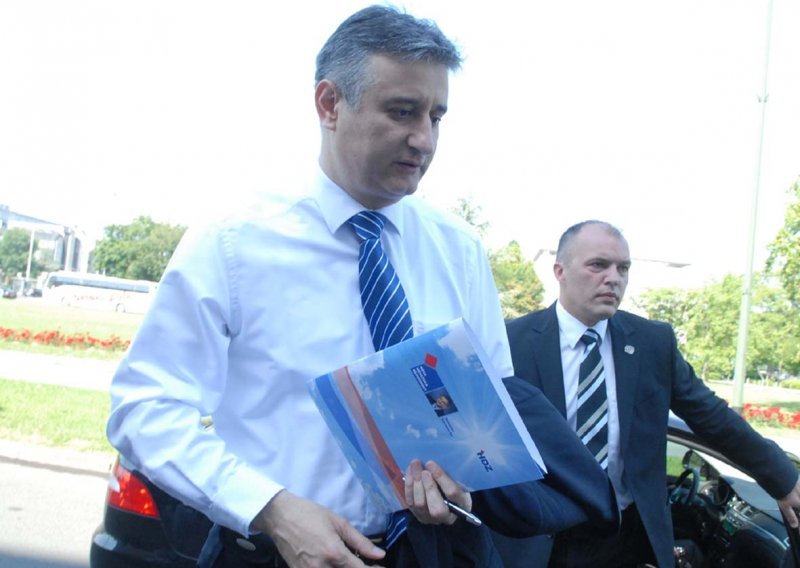 'Karamarko je kršio zakon kad je zapošljavao tajne agente'