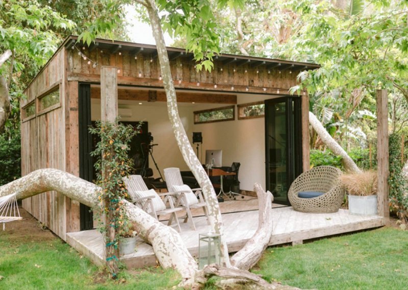 Okupan zelenilom: Ovako izgleda šarmantni novi dom Reese Witherspoon