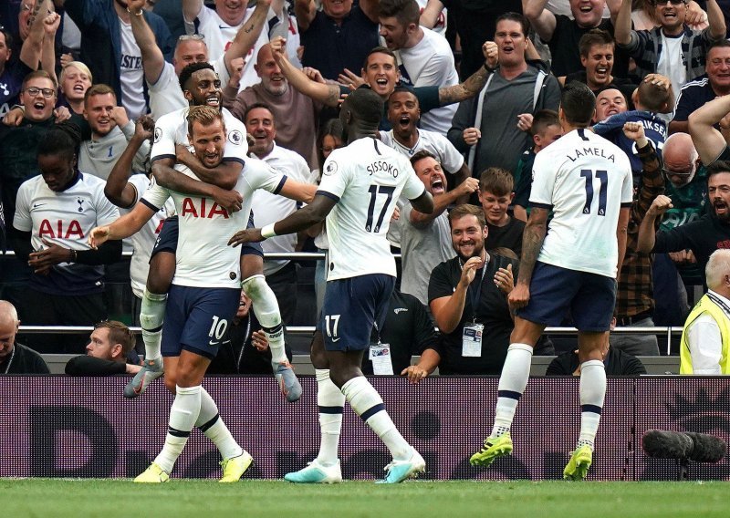Tottenham se spasio blamaže u zadnjih 17 minuta; favoriti opravdali uloge