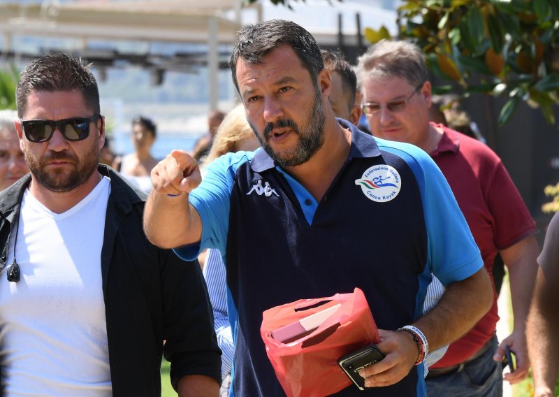 Salvini smatra da je zaslužan za 80 postotni pad broja migranata