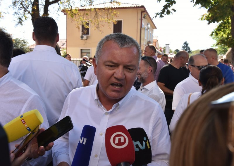 Horvat o Kuščeviću: Ova aktivnost koja se sad događa šteti ugledu HDZ-a