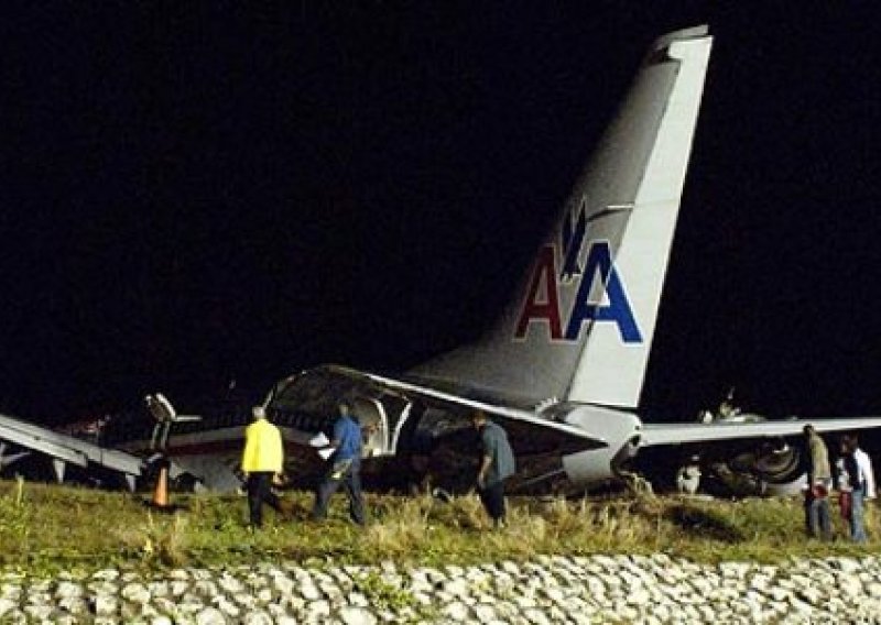 Pilot promašio pistu, 91 ozlijeđeni