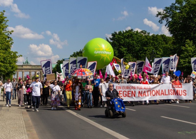 Njemačka priprema sustavniju borbu protiv ekstremne desnice