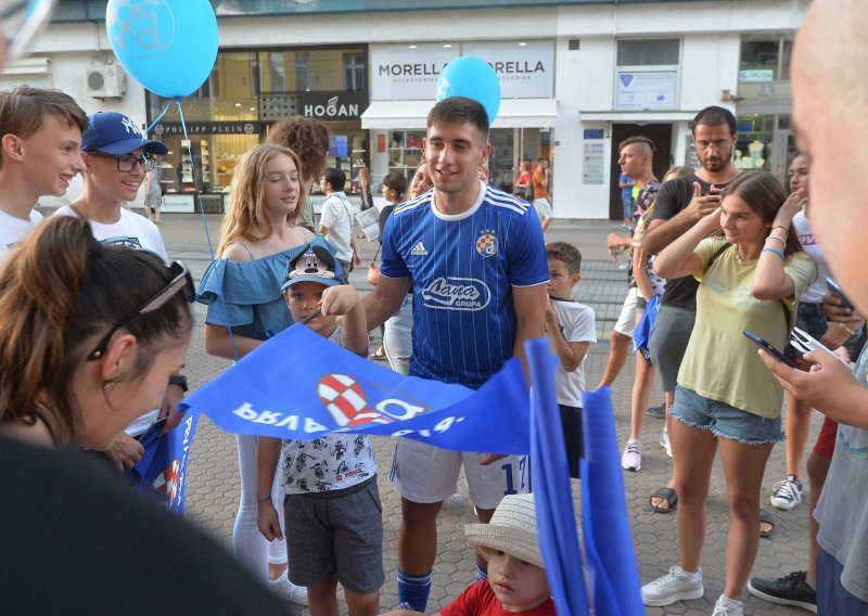 Dinamo doveo igrača kojeg je ganjao cijelo ljeto: Ivanušec napokon u 'modrom' dresu