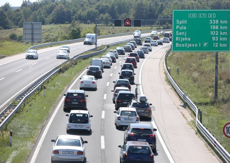 Kod Svetog Roka ograničenje od 80 km/h, vjetar i na Jadranskoj magistrali