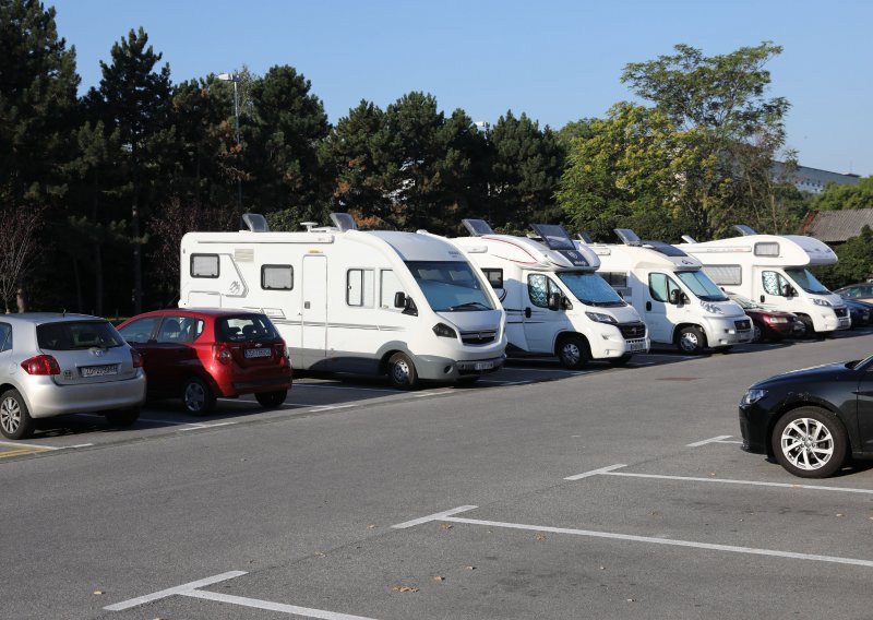 Snalažljivi turisti najjeftiniji parking za kampere pronašli su u središtu Zagreba