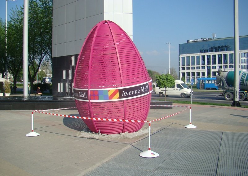 Najveća pisanica u Zagrebu osvanula ispred Avenue Malla