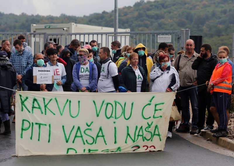 Krizni eko stožer: Smrad s Marišćine sve jači, mještani izgubili strpljenje