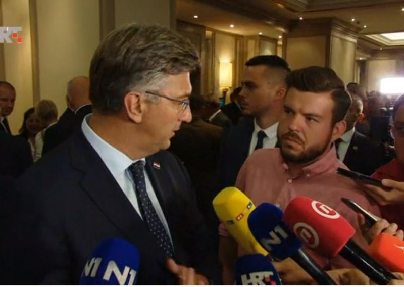 'Tko me ovo gura?' Plenković na oprezu nakon iskustva s Junckerom