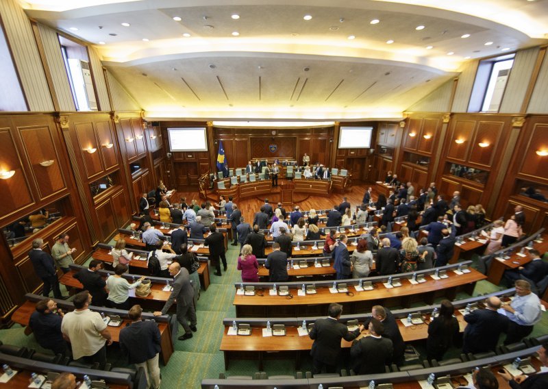 Raspuštena Skupština Kosova, izvanredni izbori početkom listopada