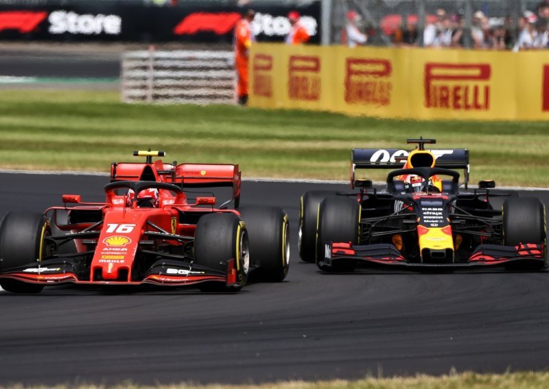 Ferrari mora iskoristiti dvije velike šanse dotući Red Bull i zadržati ga iza sebe