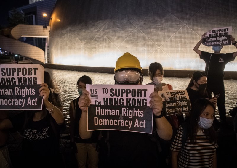 U Hong Kongu živi lanac 30 godina nakon 'baltičkog puta'