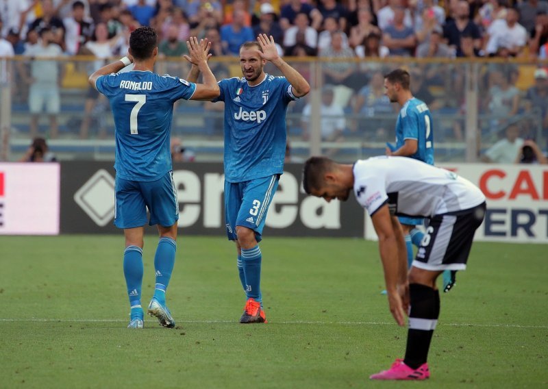 Chiellini junak Juventusa, a trener pokazao Mandžukiću da mu je najbolje otići